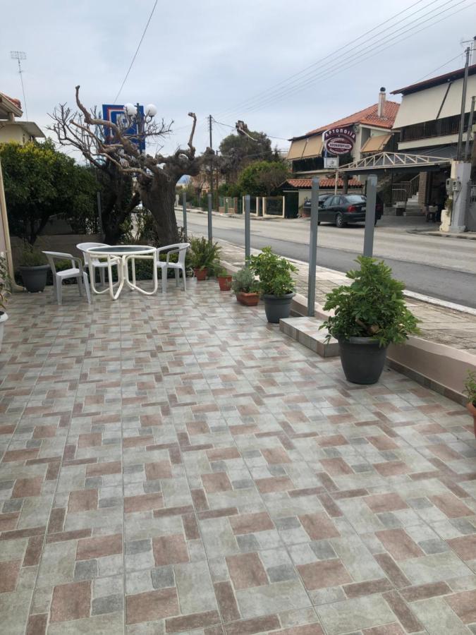 Chrysa'S House Apartment Aigio Exterior photo