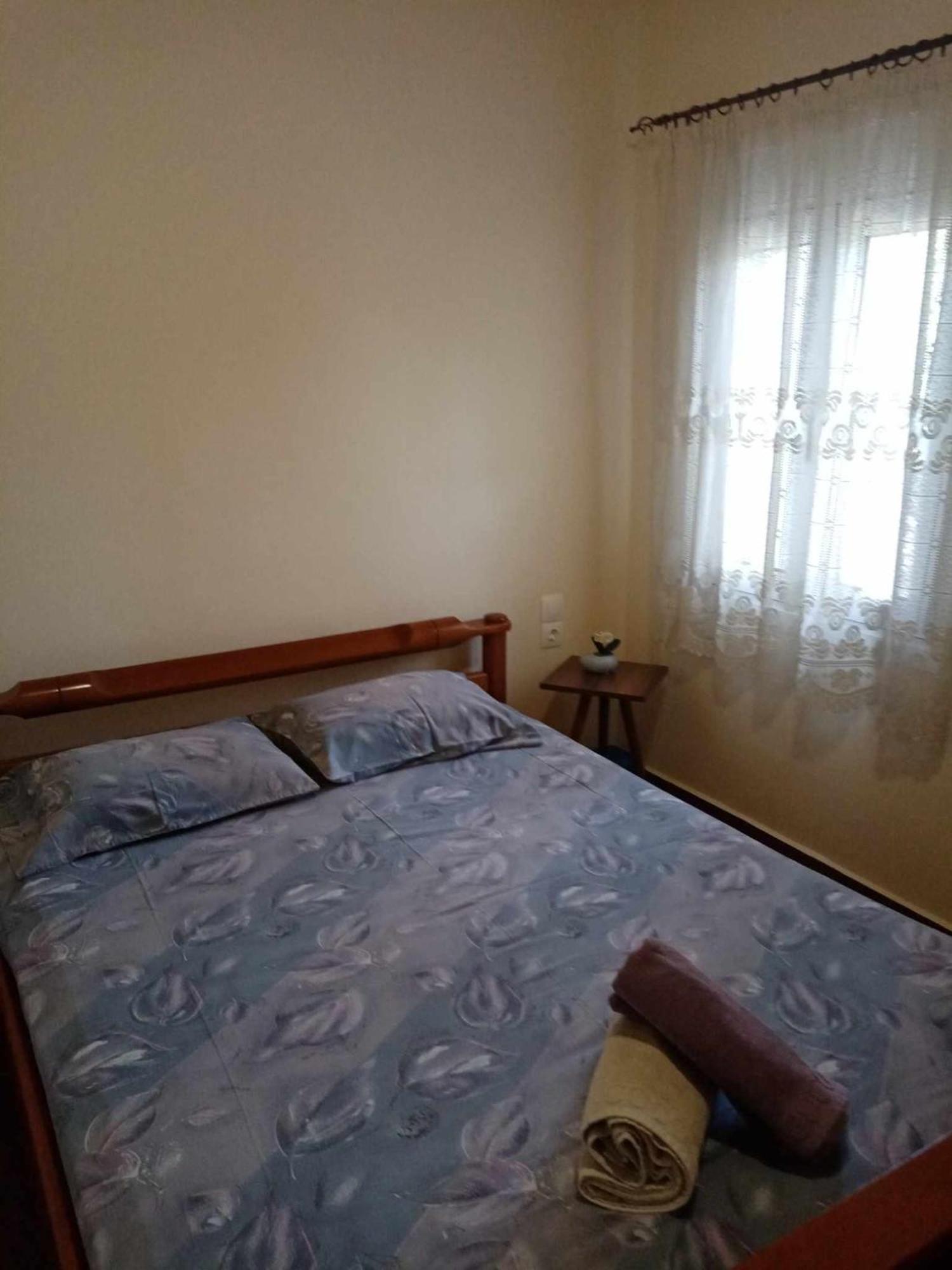 Chrysa'S House Apartment Aigio Exterior photo